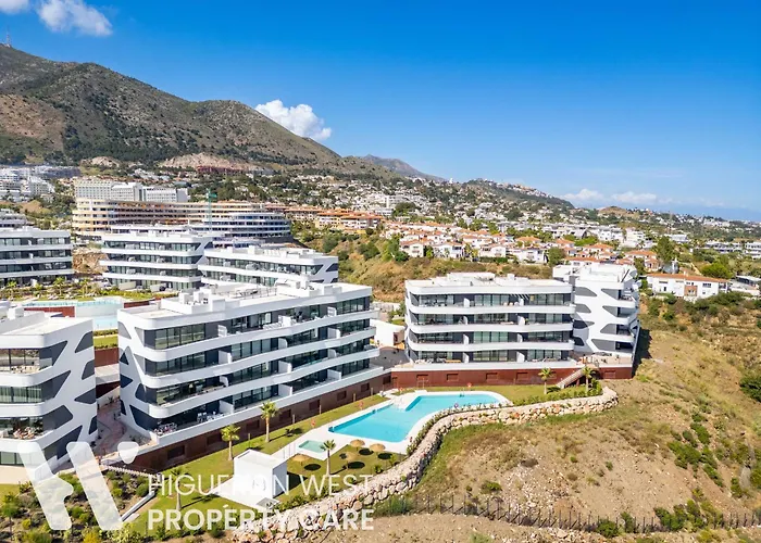 Higueron West Collection - The Sunset Penthouse By Hwpc
